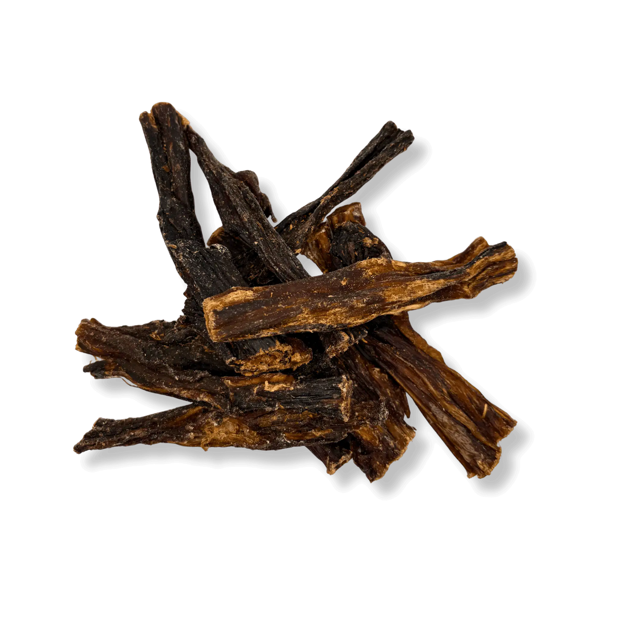 Ein kleiner Stapel aus naturbelassenen, Single-Protein Kängurufleischstreifen als hypoallergener Hundesnack.