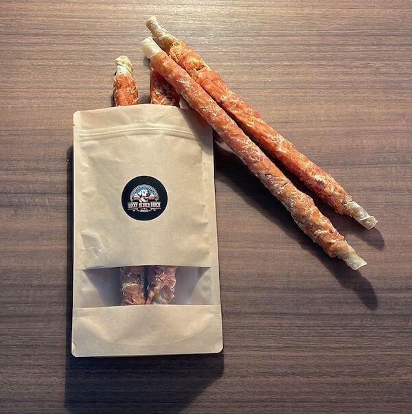 Kaurolle mit Hühnerbrust 34cm - Getrocknete Kaurollen aus Rinderhaut mit Hühnerbrust für Hunde