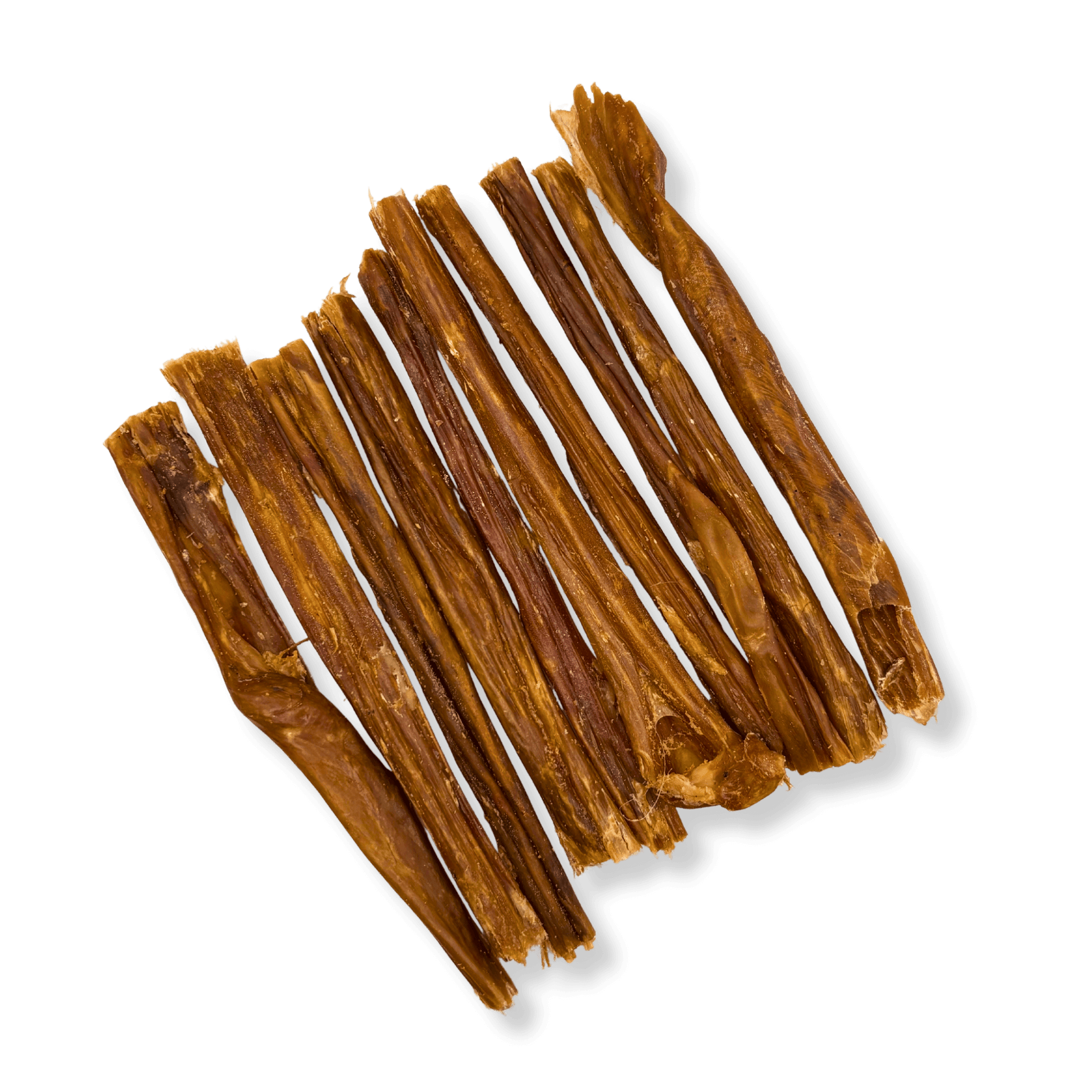Mehrere getrocknete Pferdedarm-Sticks Hundeleckerlis nebeneinander auf weißem Hintergrund⁠